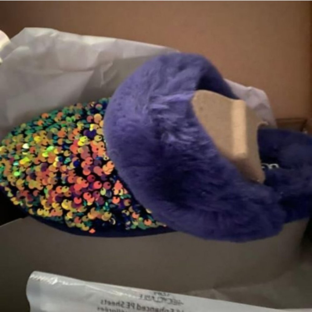 POPULAR UGG Scuffette II Sequin Shearling Slipper - Picture 9 of 12